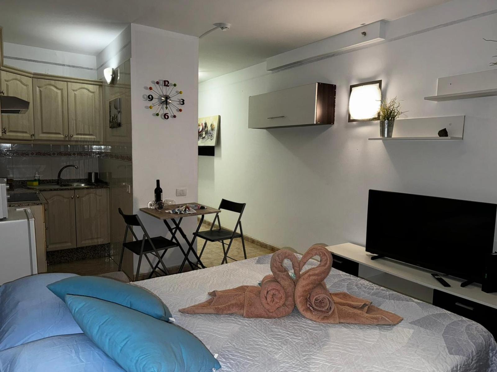 Paseo De Gracia - Lovely Studio By The Sea! Los Cristianos  Kültér fotó